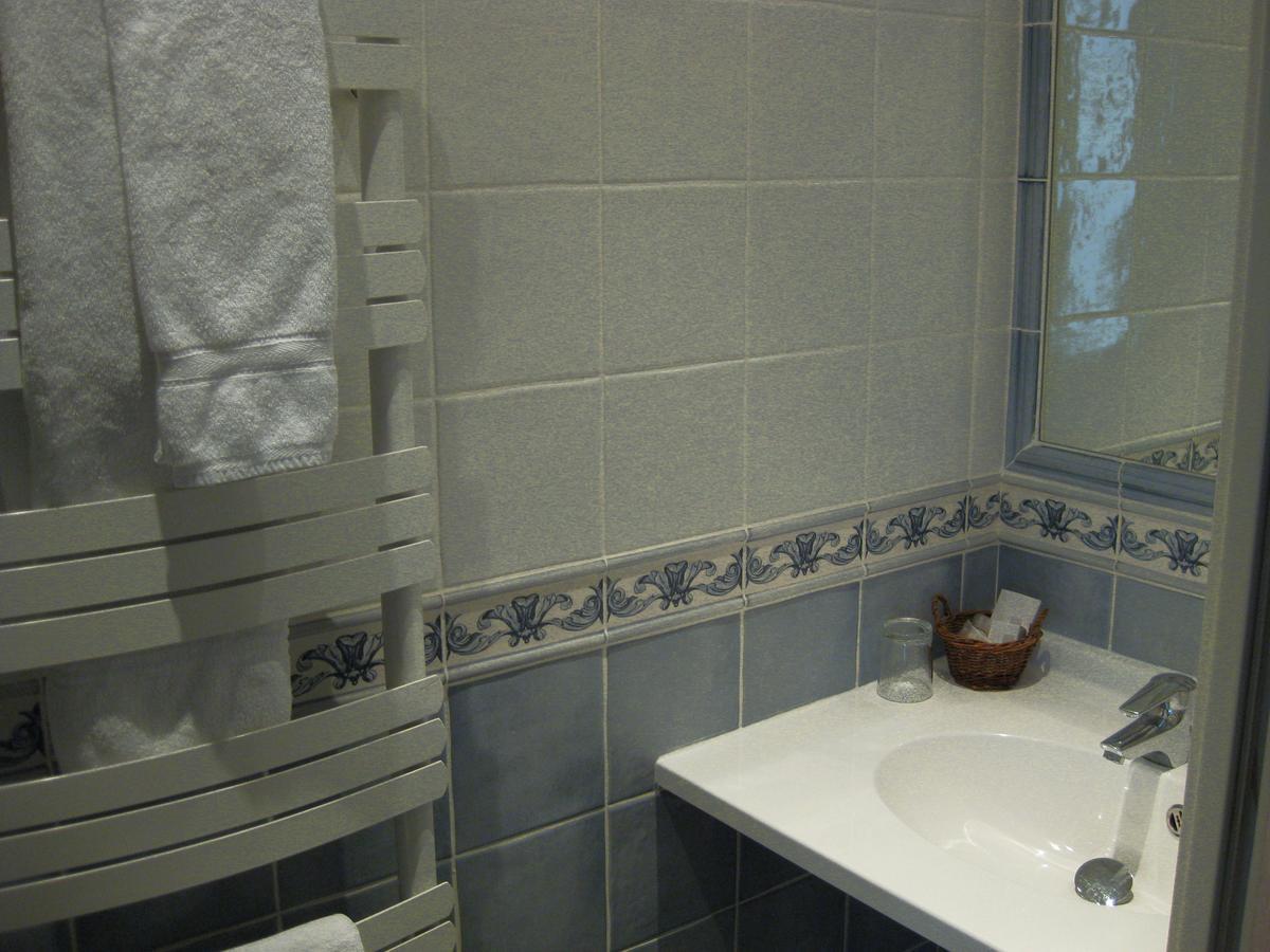 Hotel Au Limousin Levallois-Perret Esterno foto